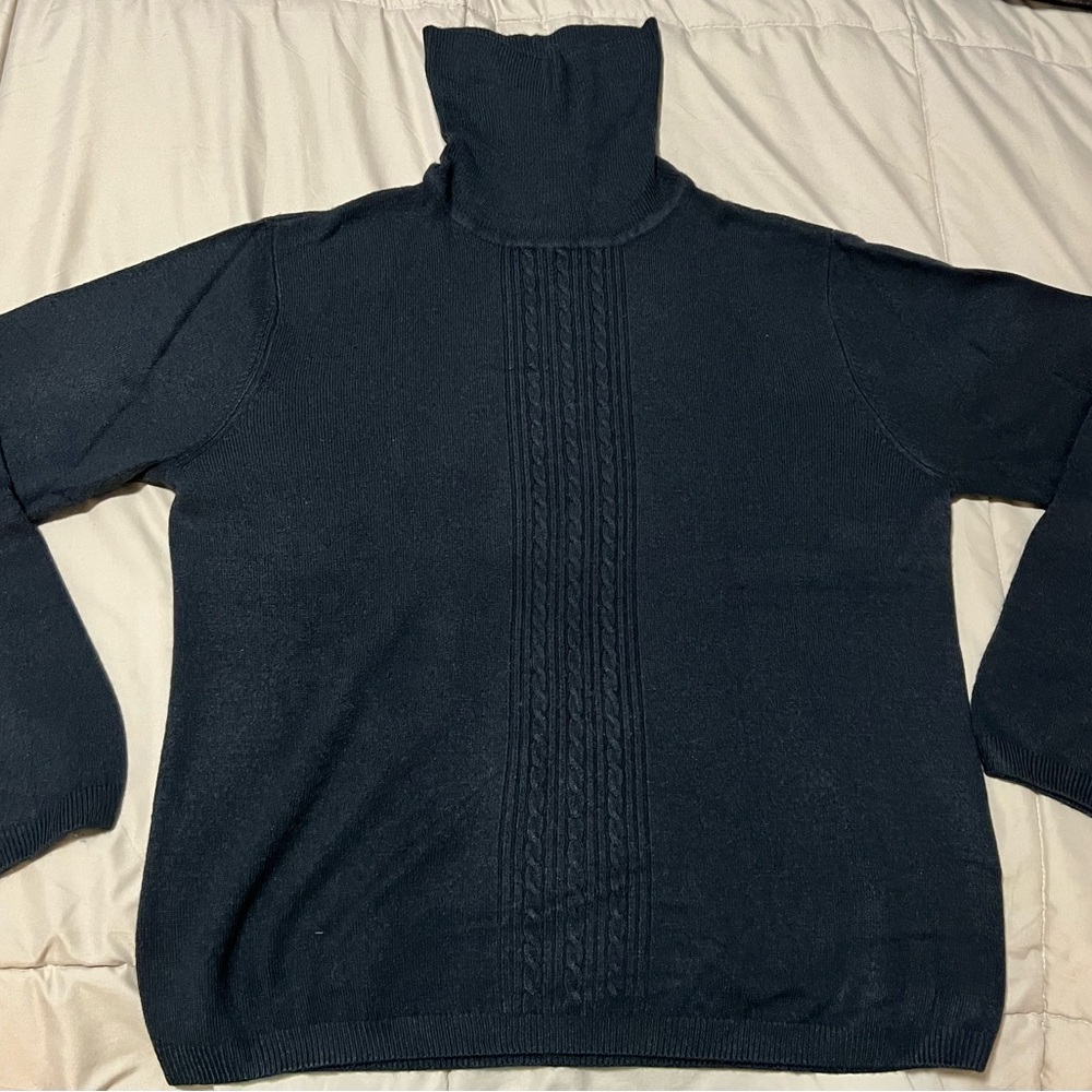 Casual Corner Women's Navy Turtleneck Sweater
